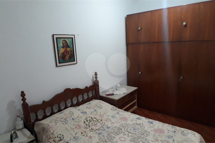 Casa Térrea à venda com 5 quartos, sendo 2 suítes,  em Parada Inglesa, São Paulo, SP