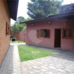 Casa à venda com 5 quartos, sendo 3 suítes, no condomínio Estância Marambaia, Vinhedo - SP