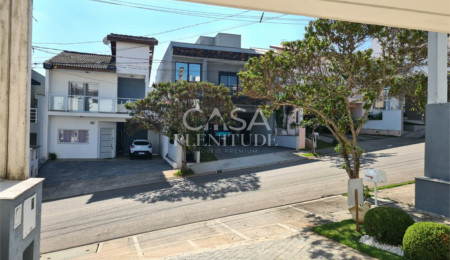 Casa em condomínio à venda com 3 quartos, sendo 1 suíte,  em Wanel Ville, Sorocaba, SP