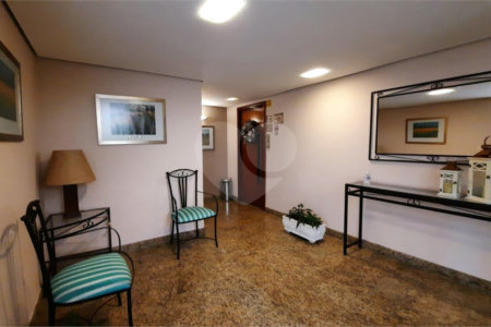 Apartamento à venda com 3 quartos, sendo 1 suíte, em Santa Cecília, São Paulo, SP