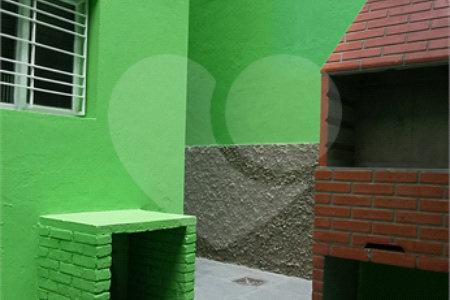 Sobrado à venda com 2 quartos em Jardim Itacolomi, São Paulo, SP