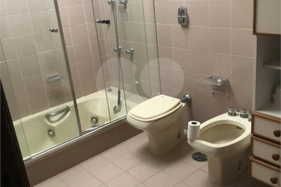 Casa à venda com 6 quartos, sendo 5 suítes, em Roseira, Mairiporã, SP