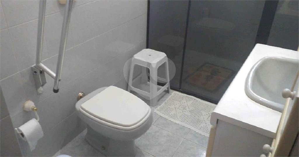 Sobrado à venda com 3 quartos em Água Fria, São Paulo, SP