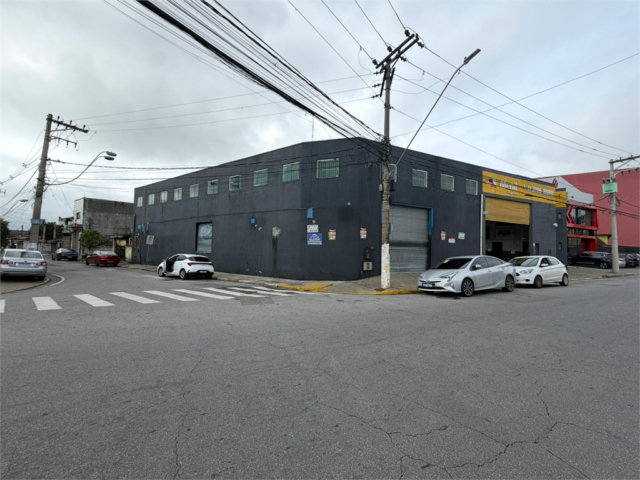Salão Comercial para alugar em Vila das Acácias, Poá, SP