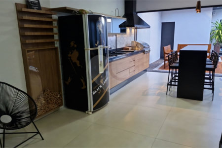 Casa à venda com 4 suítes no condomínio Quinta das Laranjeiras, Araraquara - SP