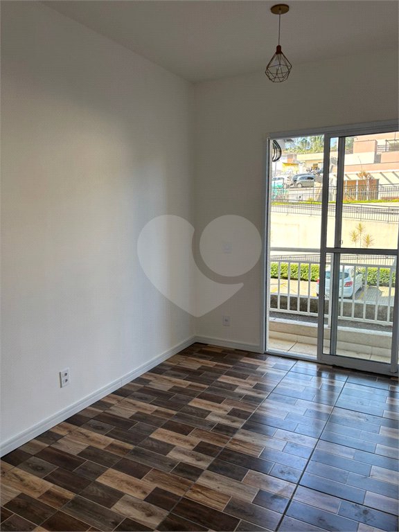 Apartamento à venda com 2 quartos em Jardim Rodrigues Alves, Ferraz de Vasconcelos, SP
