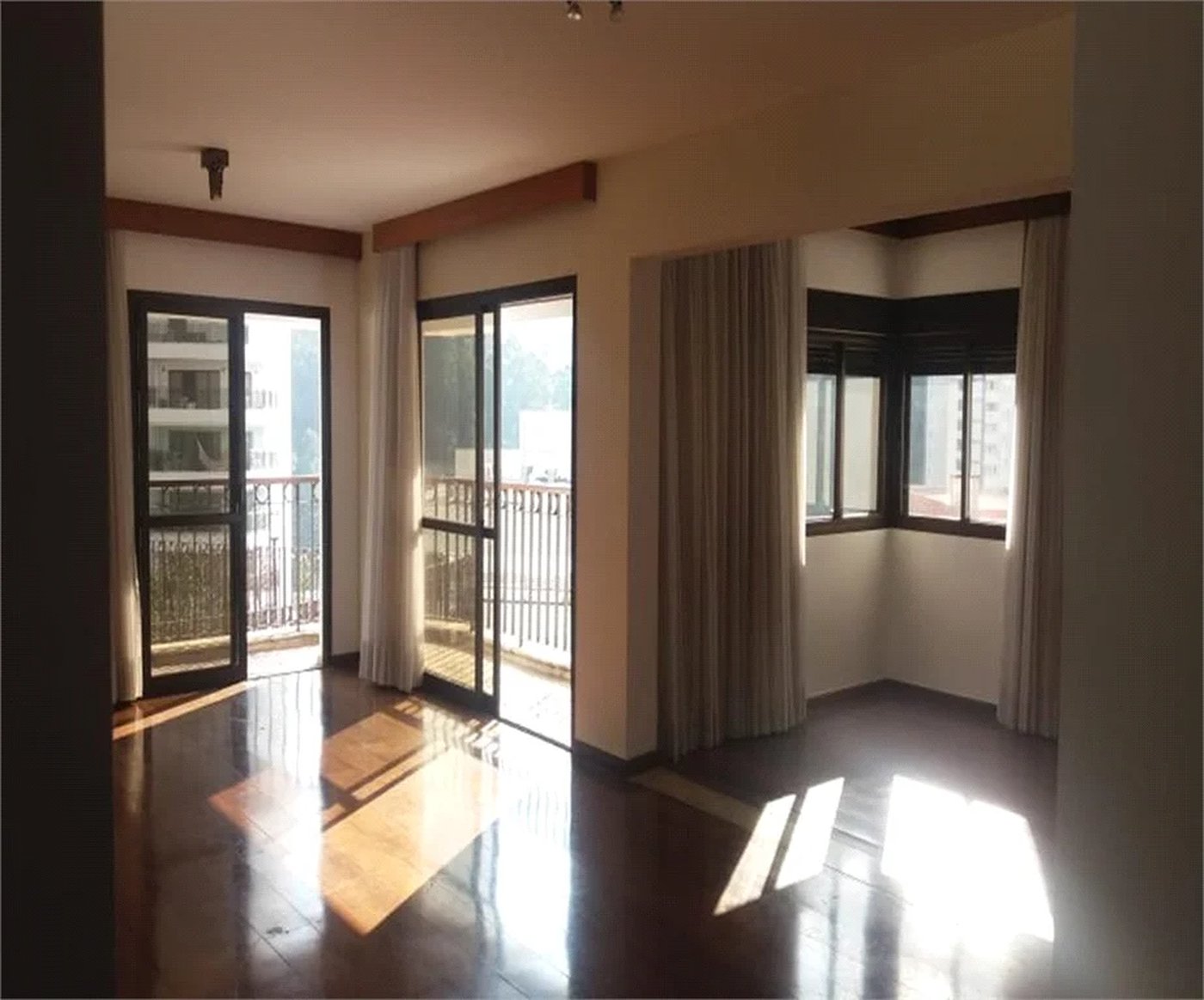 Apartamento à venda com 4 quartos, sendo 3 suítes,  em Vila Andrade, São Paulo, SP
