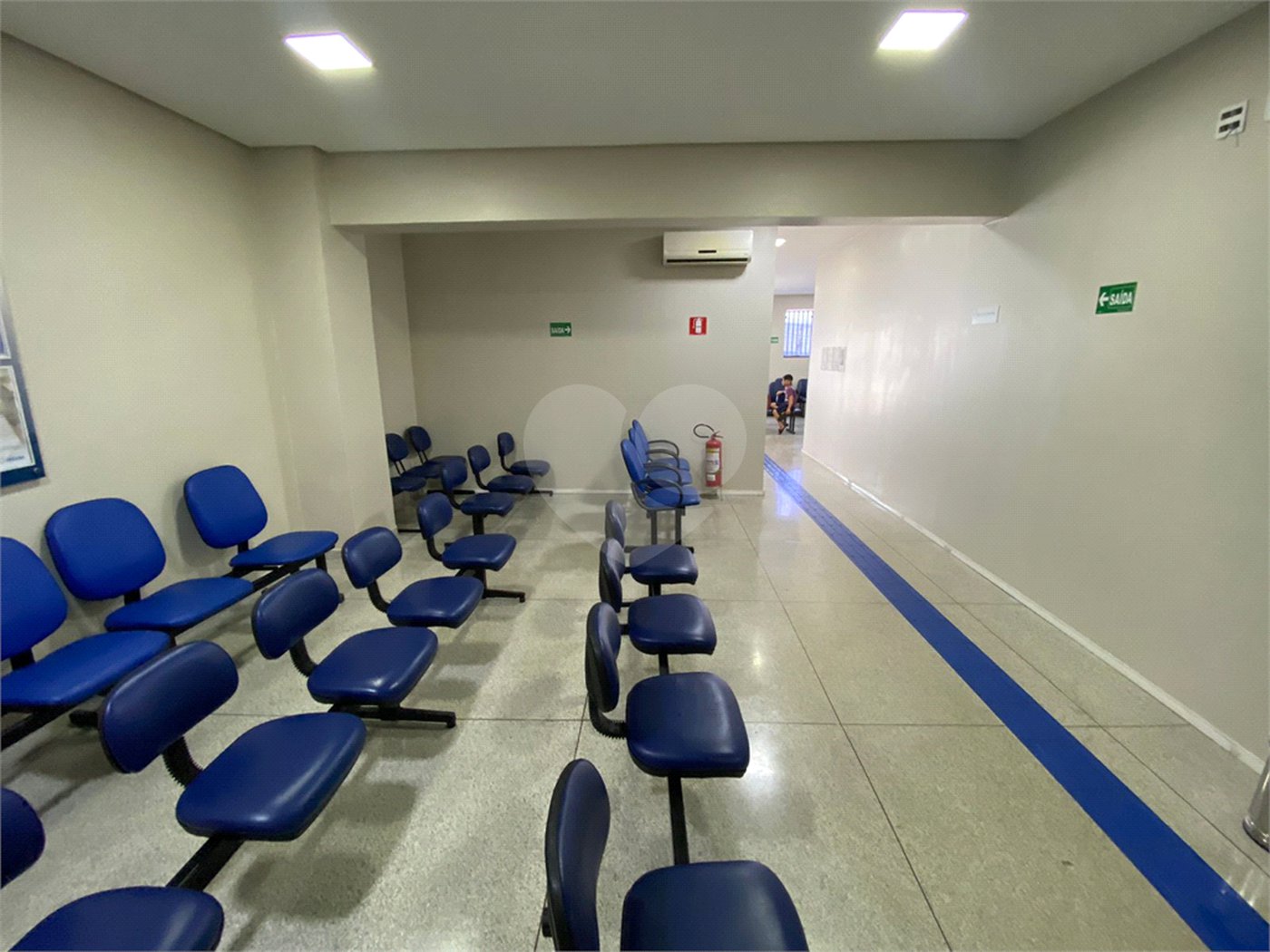 Salão para alugar em Vila Romanópolis, Ferraz de Vasconcelos, SP