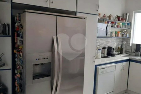 Casa à venda com 5 suítes em Parque dos Príncipes, São Paulo, SP