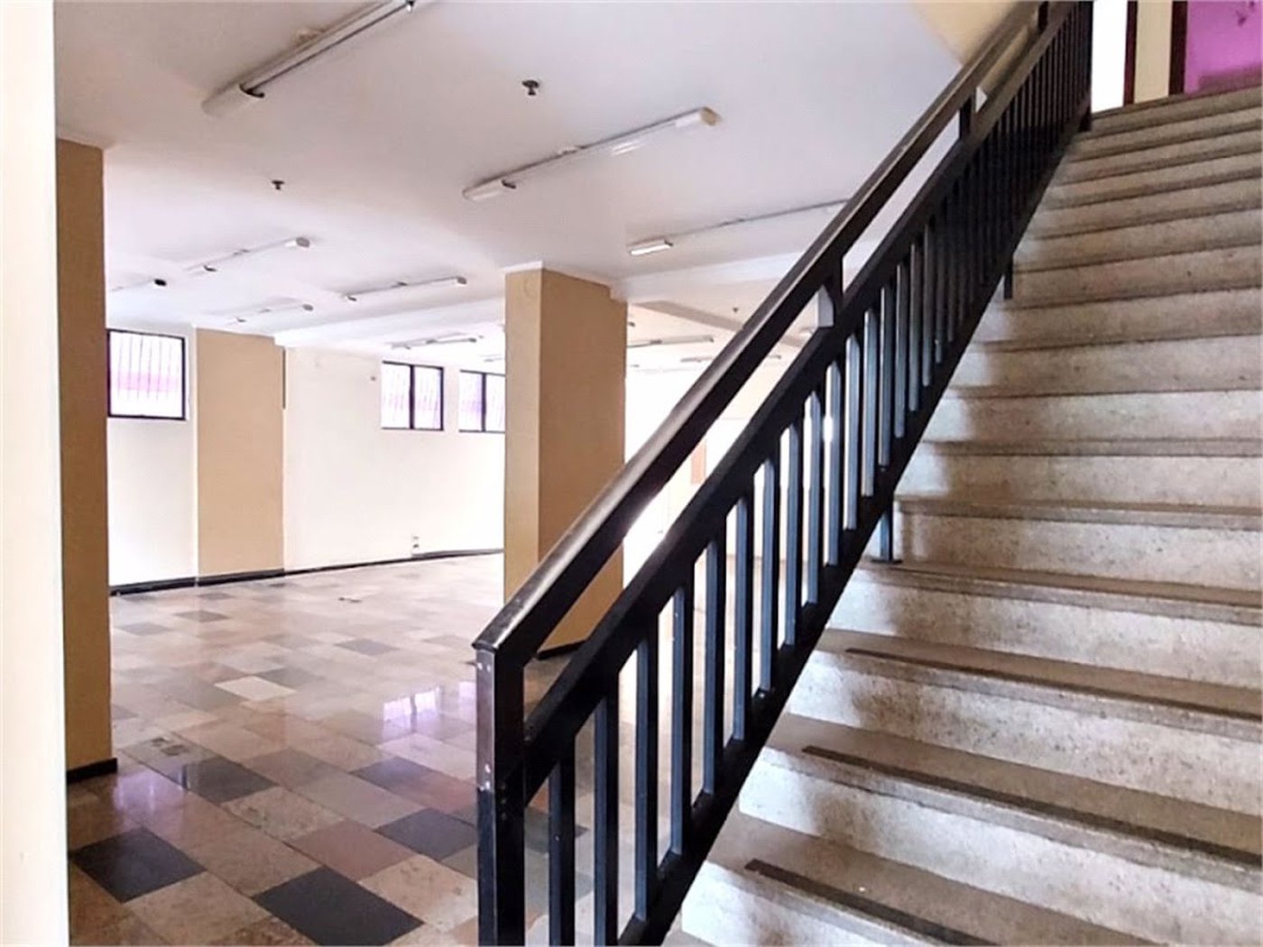 Loja Comercial para locação, ,  - LO0024.