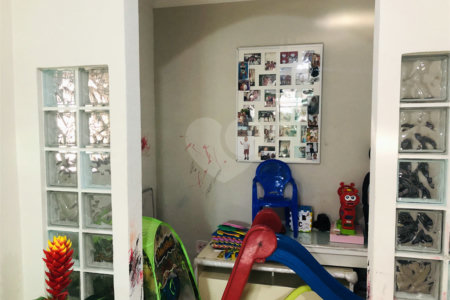 Casa à venda com 3 quartos, sendo 1 suíte, em Vila Suissa, Mogi das Cruzes, SP