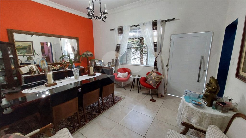 Casa à venda com 6 quartos, sendo 3 suítes, em Grajaú, Rio de Janeiro, RJ