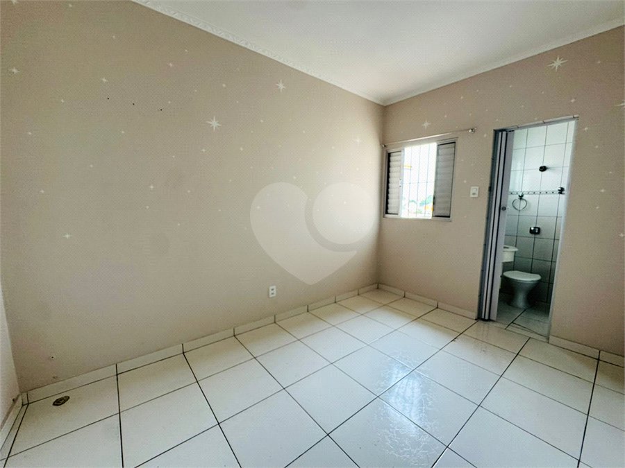 Casa à venda com 3 quartos, sendo 1 suíte,  em Vila Leonor, Guarulhos, SP