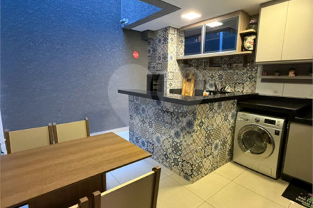 Casa à venda com 3 suítes em Vila Comercial, São Paulo, SP