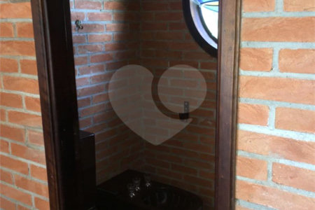Casa à venda com 3 quartos, sendo 1 suíte, no condomínio Lago Azul, Araçoiaba da Serra - SP