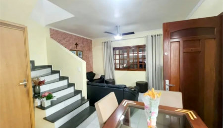 Casa à venda com 2 suítes em Vila Tiradentes, São Paulo, SP