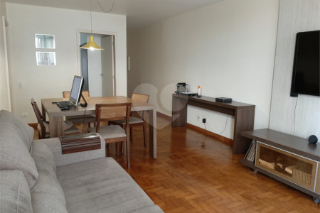 Apartamento à venda com 3 quartos, sendo 1 suíte, em Vila Mariana, São Paulo, SP