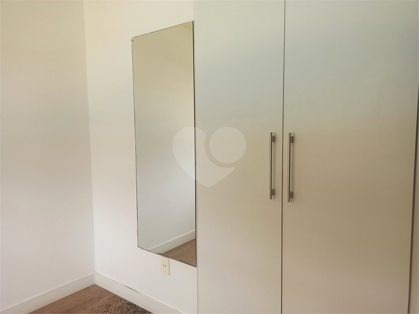 Casa à venda ou para alugar com 6 quartos, sendo 4 suítes, em Jardim Itaperi, Atibaia, SP