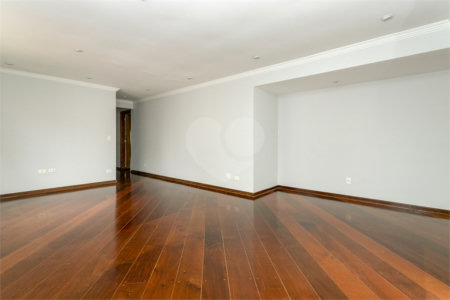 Apartamento à venda com 4 quartos, sendo 3 suítes, em Perdizes, São Paulo, SP