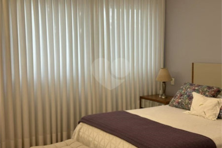 Apartamento à venda com 3 quartos, sendo 1 suíte,  em Cerqueira César, São Paulo, SP
