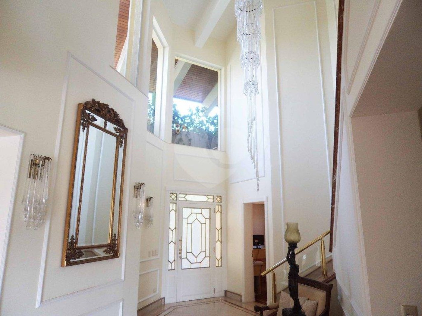 Casa à venda com 5 suítes em Jardim Leonor, São Paulo, SP