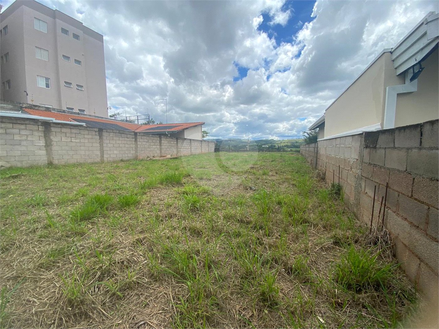 Terreno à venda em Pinheirinho, Vinhedo, SP