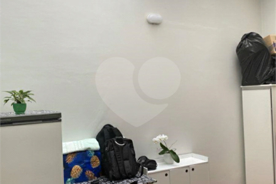 Sobrado à venda com 3 quartos, sendo 1 suíte, em Parada Inglesa, São Paulo, SP