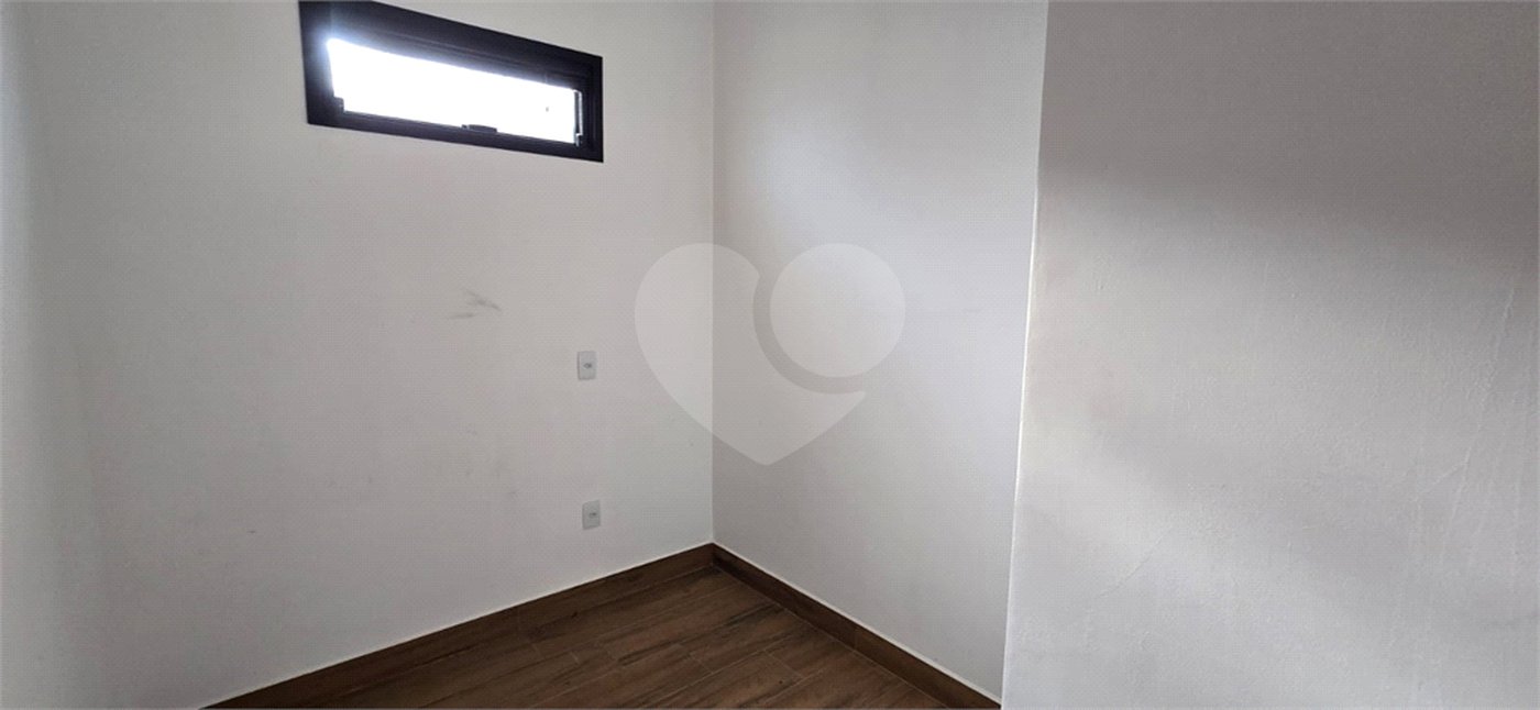 Casa à venda com 3 suítes em Jardim Nova América, Louveira, SP