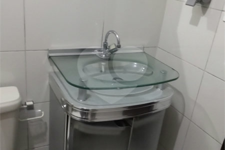 Sobrado à venda com 3 quartos, sendo 1 suíte,  em Residencial Rancho Grande, Itaquaquecetuba, SP