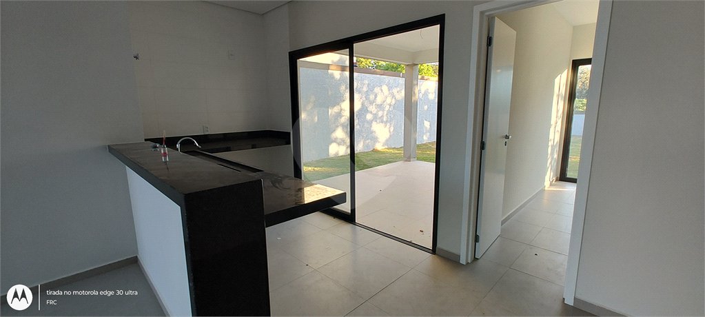 Casa à venda com 3 suítes no condomínio Reserva Ybyra, Atibaia - SP