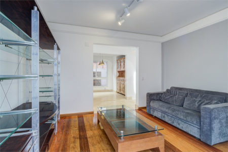 Casa à venda com 4 suítes no condomínio Ville de Marseille, São Paulo - SP