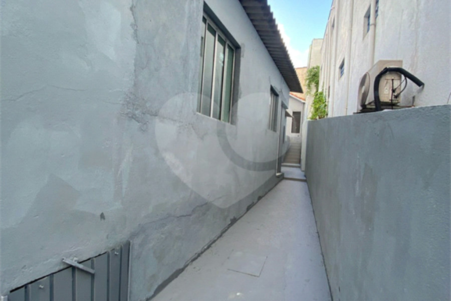 Casa à venda com 3 quartos em Carandiru, São Paulo, SP