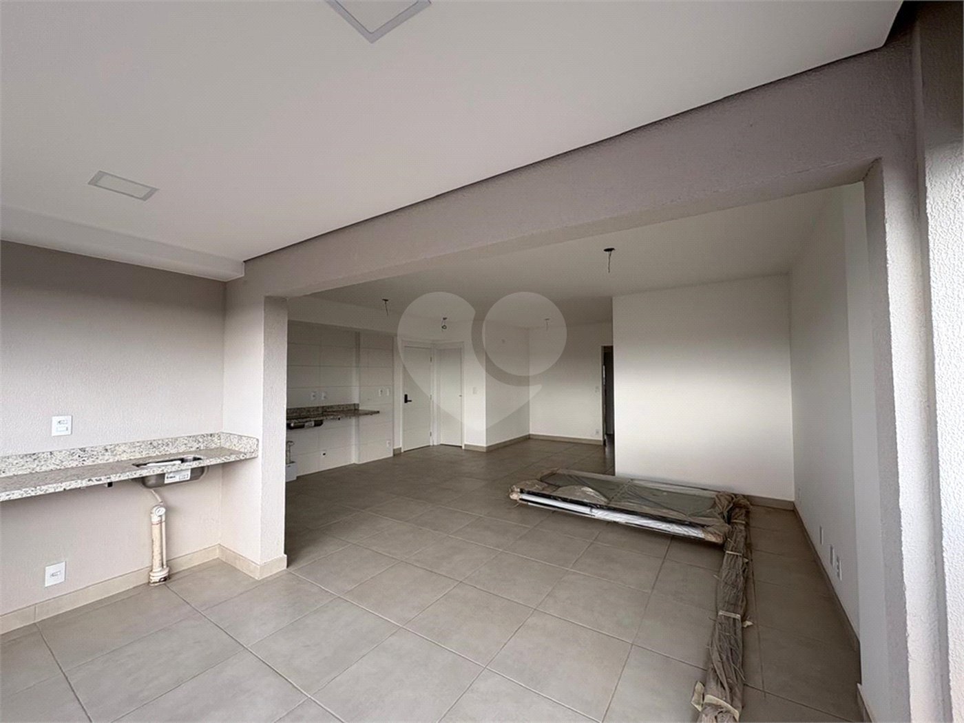 Apartamento à venda com 3 quartos, sendo 1 suíte,  em Jardim Faculdade, Sorocaba, SP