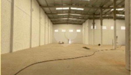 Casa para alugar com 1 quarto no condomínio Complexo Julio Reis de Galpões, Sorocaba - SP