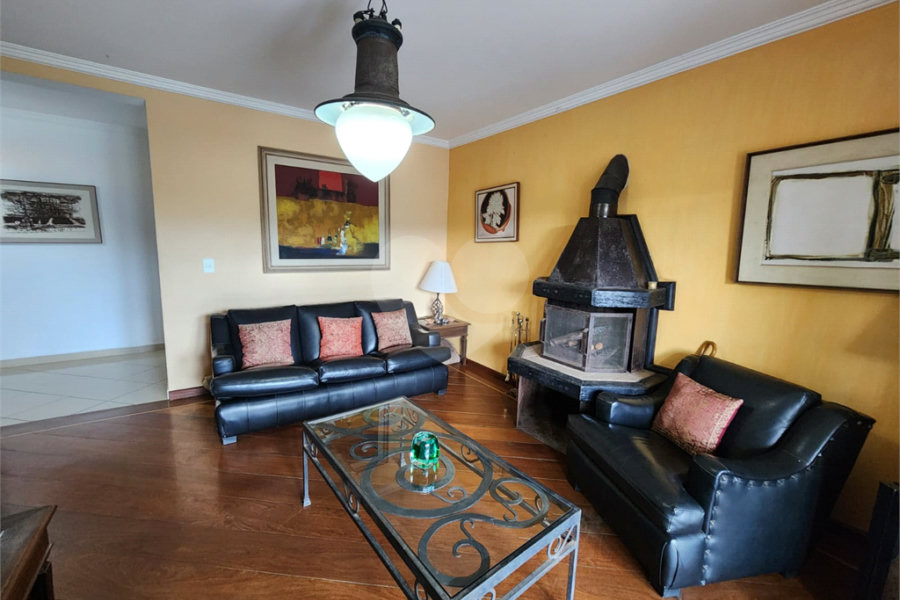 Casa à venda com 5 suítes no condomínio Suíça da Cantareira, Mairiporã - SP