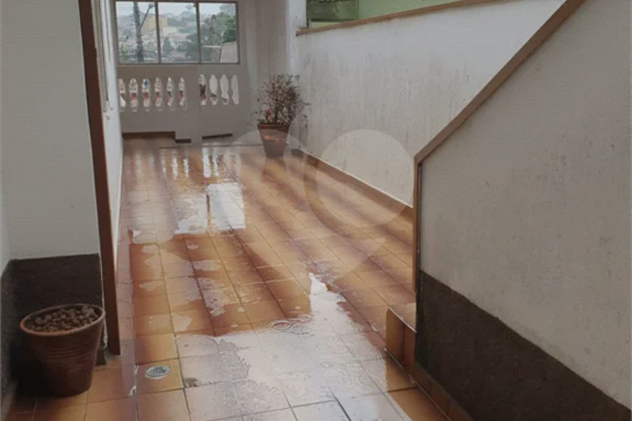 Vende-se linda casa de 250 m² no Jabaquara