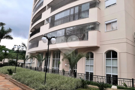 Apartamento à venda com 3 suítes em Alto da Boa Vista, São Paulo, SP