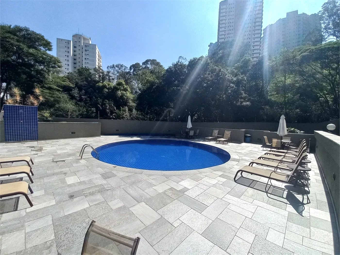 Apartamento à venda com 3 quartos, sendo 1 suíte,  em Vila Andrade, São Paulo, SP