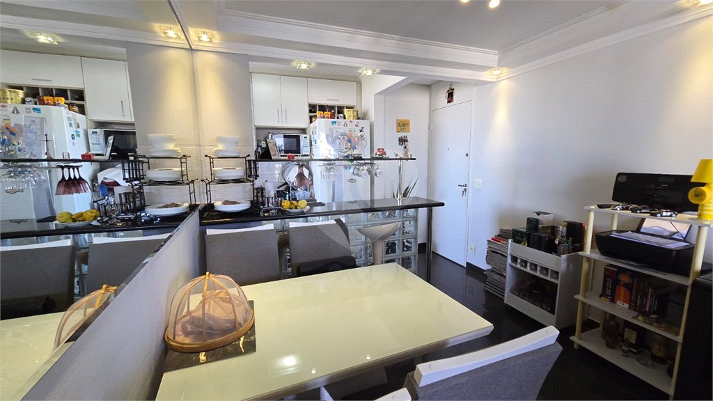 Apartamento à venda com 3 quartos, sendo 1 suíte, em Jardim Íris, São Paulo, SP