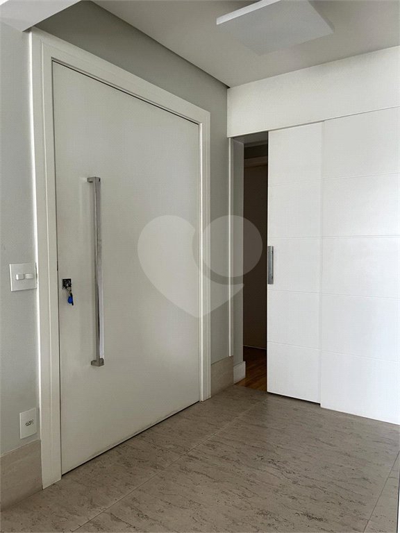 Apartamento à venda com 3 suítes em Vila Olímpia, São Paulo, SP