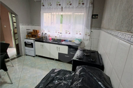 Casa à venda com 4 quartos, sendo 1 suíte,  em Vila Santa Maria, Guarulhos, SP