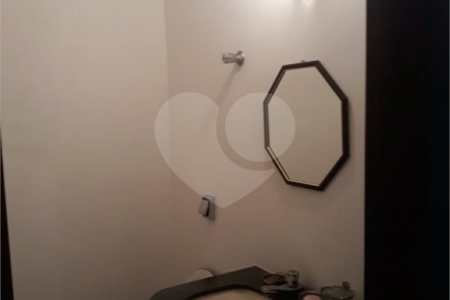 Casa à venda com 4 suítes em Vila Oliveira, Mogi das Cruzes, SP