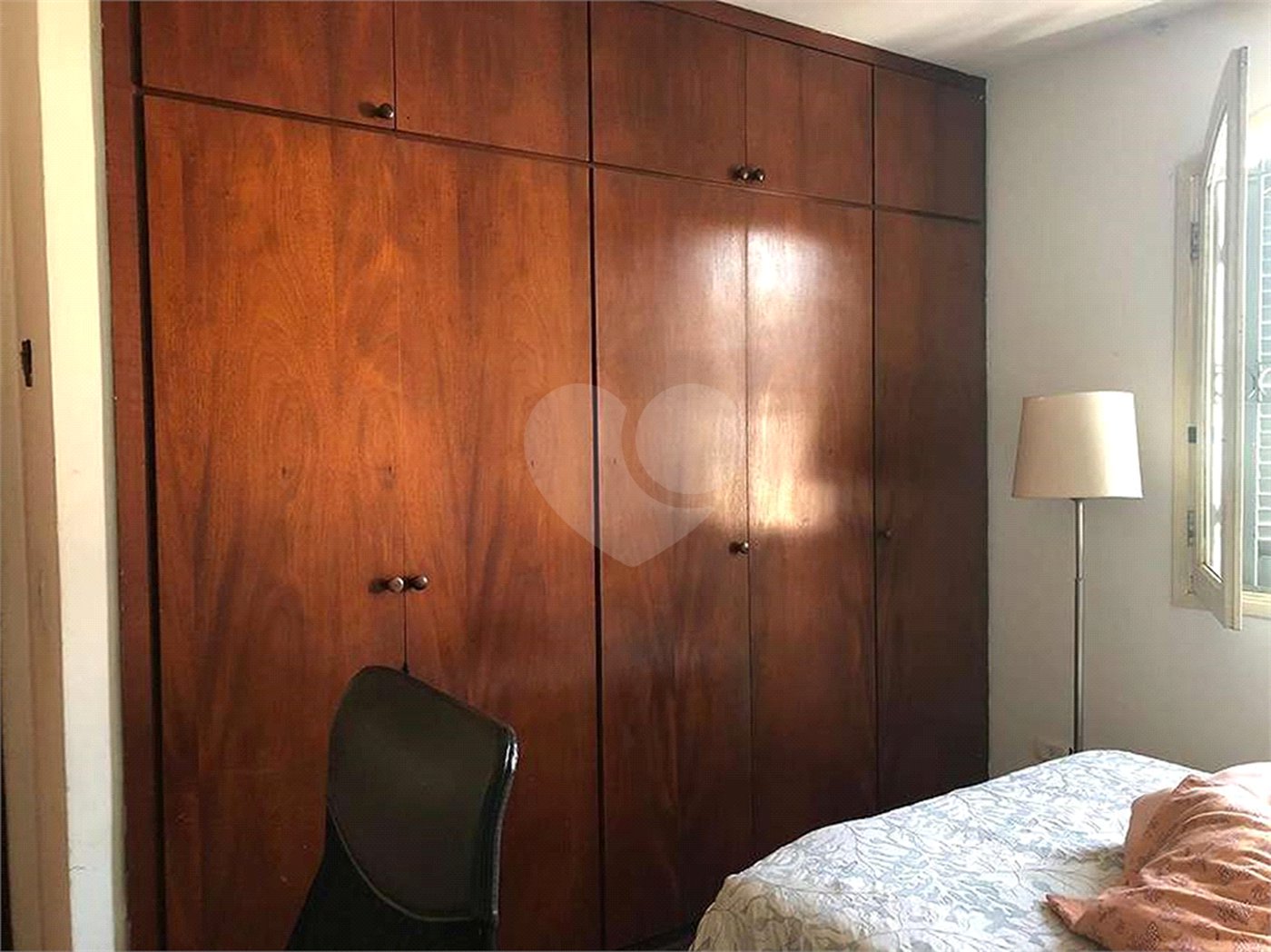 Casa à venda com 4 quartos, sendo 1 suíte, em Vila Cordeiro, São Paulo, SP