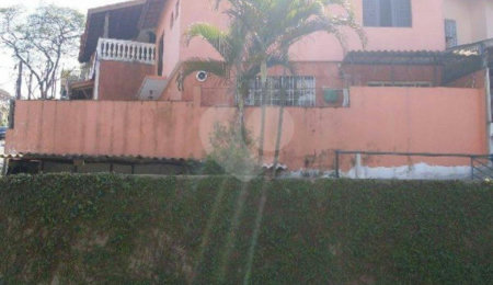 Sobrado à venda com 3 quartos, sendo 1 suíte,  em Horto Florestal, São Paulo, SP