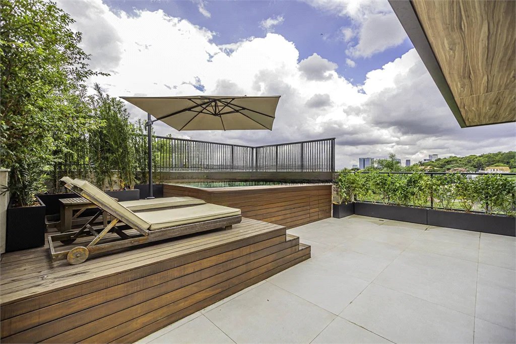 Apartamento à venda com 3 suítes em Cidade Jardim, São Paulo, SP