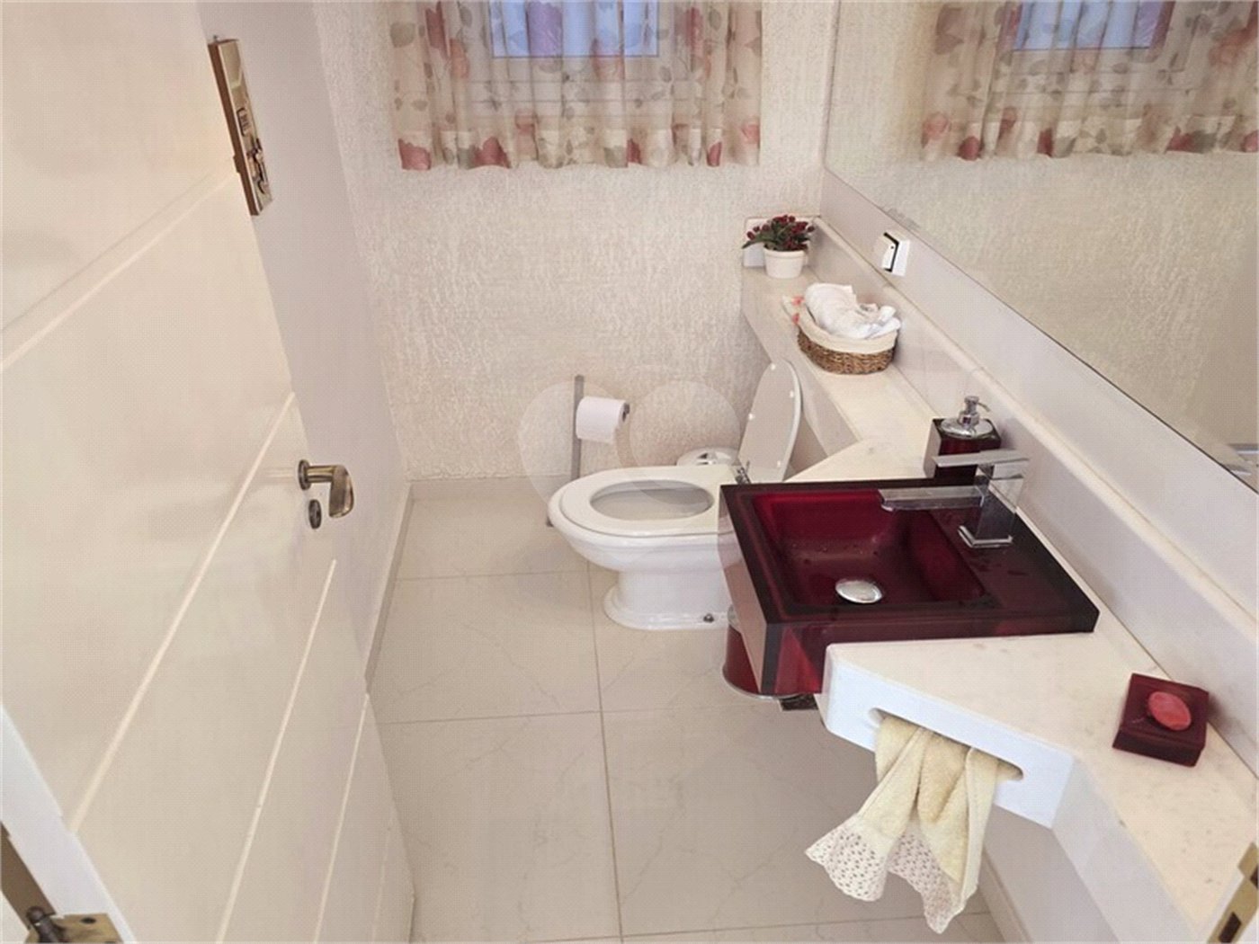 Casa à venda com 4 suítes no condomínio Jardim Residêncial da Villa Suiça, Indaiatuba - SP