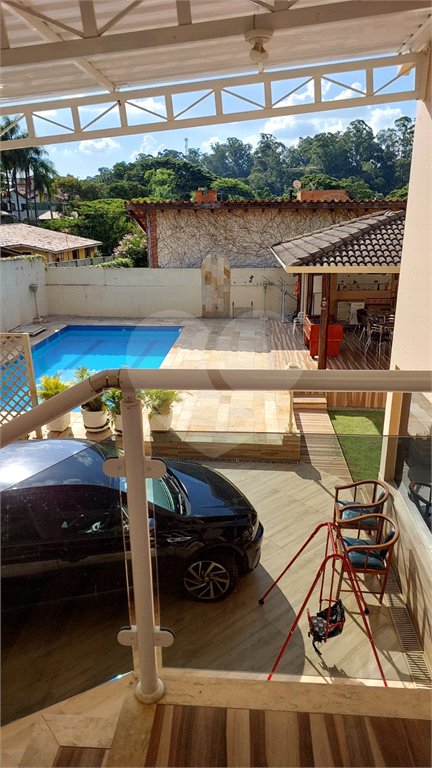 Casa à venda com 3 quartos, sendo 2 suítes, no condomínio Vinhas da Vista Alegre - Lado Sede, Vinhedo - SP