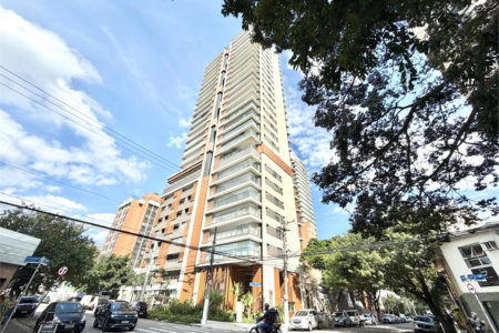 Apartamento à venda com 3 suítes em Campo Belo, São Paulo, SP