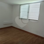 Apartamento à venda com 4 quartos, sendo 2 suítes, em Itaim Bibi, São Paulo, SP