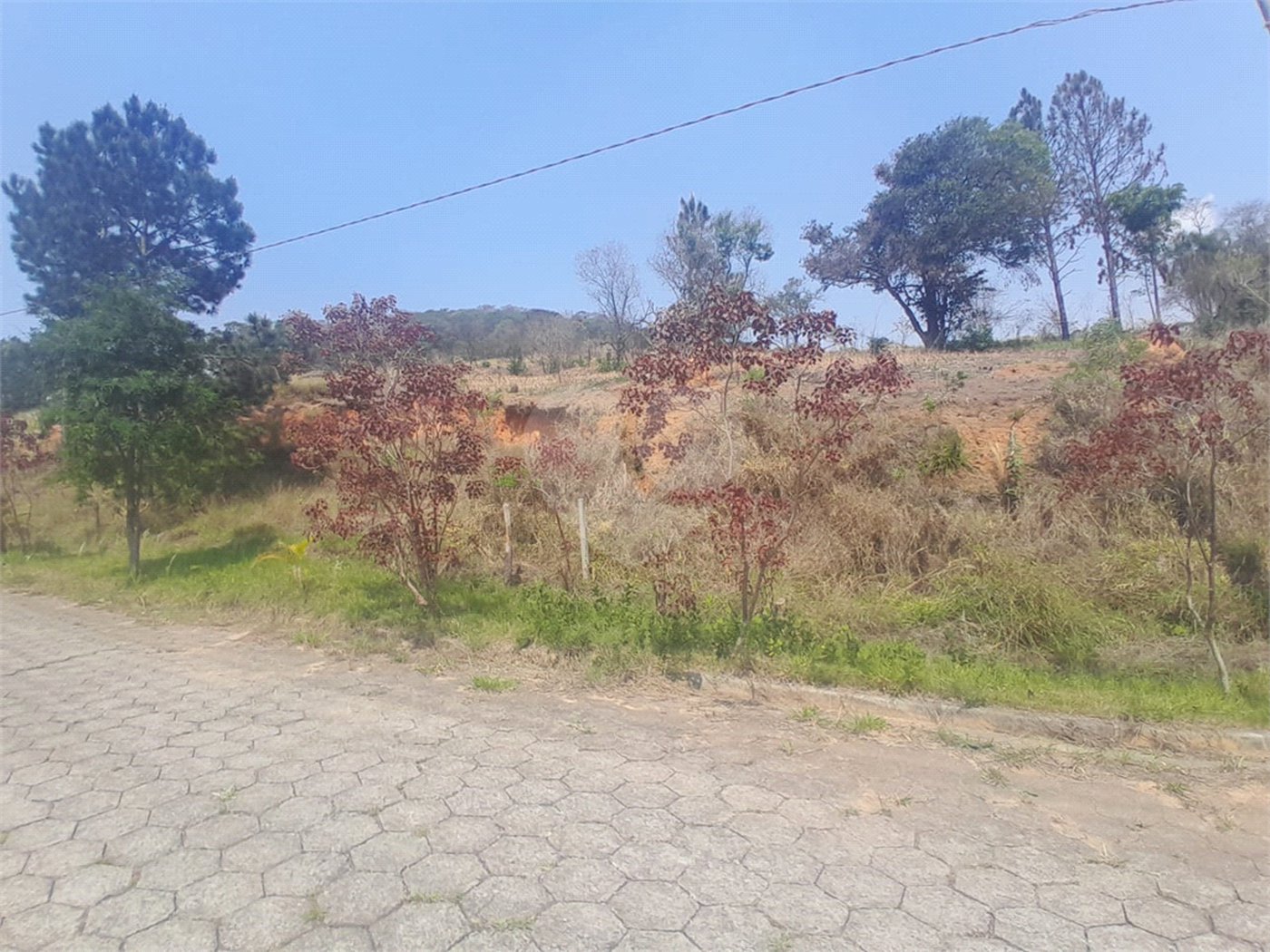 Terreno à venda no condomínio Aútria da Cantareira, Mairiporã - SP